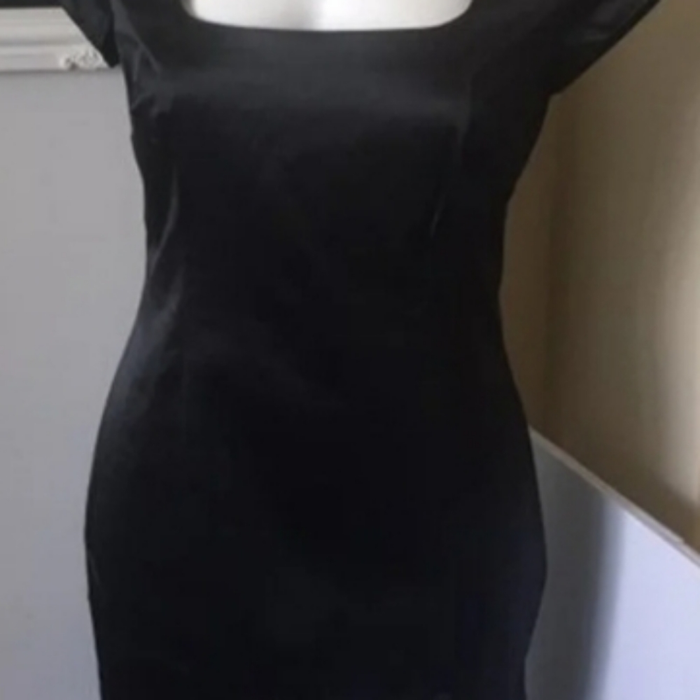 SHAPE- FX Awesome LBD satin built in shape-ware